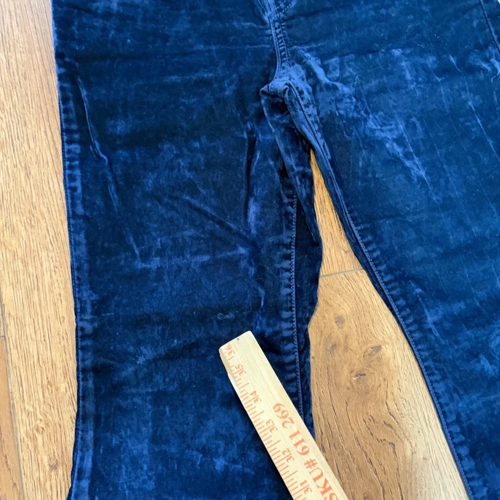 Levis Ribcage Bootcut Navy Blue Velour High Rise Flare Pants Womens 26x30 Boho - Picture 9 of 14